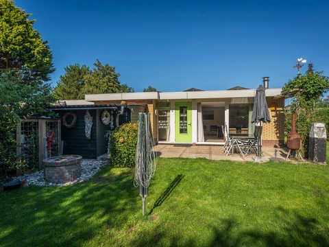 Bungalow met rustige ligging nabij de Slufter