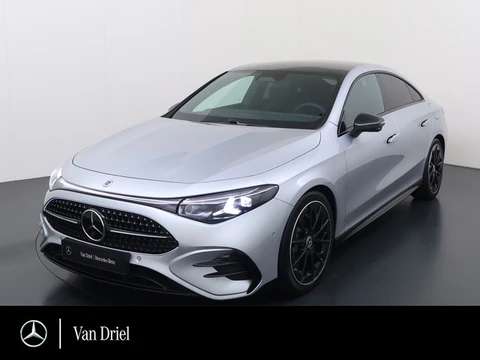 Mercedes-Benz CLA-Klasse CLA 200 AMG line | Pano Massage Keyless Passagiersdisplay