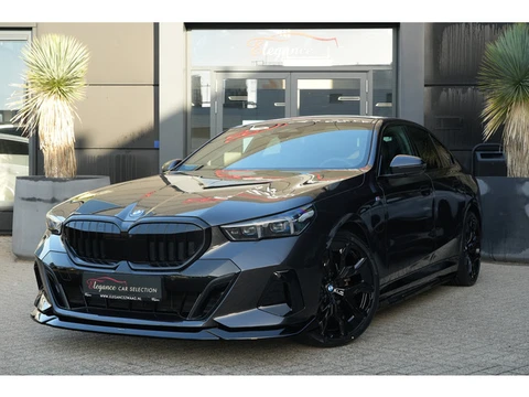 BMW 5 Serie 530e M Sport Edition | 300PK | Pano | Harman Kardon | 360° | HUD | Driving Assistant Pro