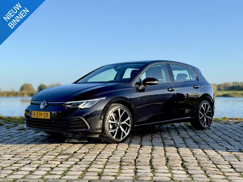 Volkswagen Golf 1.0 TSI Life Business|Virtual|Stuur-Stoel Verwarm.