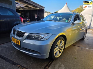 BMW 3-serie Touring 325i Dynamic Executive XENON/leer/AUT