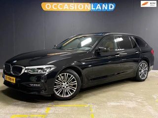 BMW 5-serie Touring 530i High Executive Sport|PANO|360CAM|TREKHAAK|KEYLESS|HUD|DODEHOEK|LEDER|SFEER|