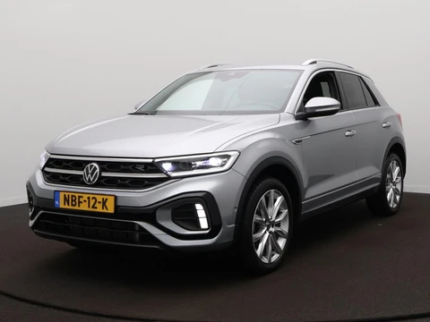 Volkswagen T-Roc 1.5 TSI R-Line Edition Park Assist - LED - Camera - Achterklep elektrisch - ACC -