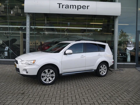 Mitsubishi Outlander 2.0 Instyle