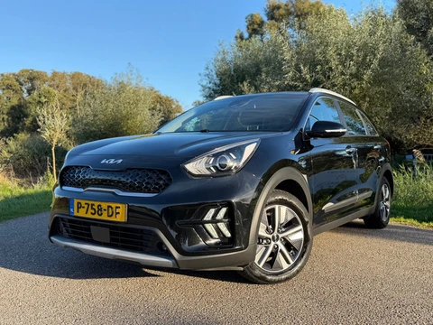 Kia Niro 1.6 GDi Hybrid DynamicLine / Incl. BTW / Dealer onderhouden / NL Auto / Automaat / Navigati
