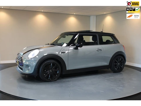 Mini 3-Deurs 1.5 Cooper Chili *1ste Eigenaar* Pano|HUD|LED|Nardo-Grey|Half-Leder|Cruise|Climate|Navi