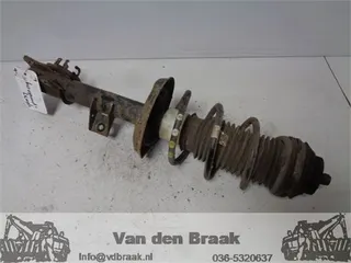 Fiat Panda 0.9 TwinAir 2012-2020 Veerpoot links voor