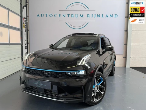 Lynk & Co 01 1.5 PHEV 261 PK Zwarte Hemel, Pano, Navi, Camera
