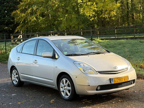 Toyota Prius 1.5 VVT-i /Navi/Trekhaak/