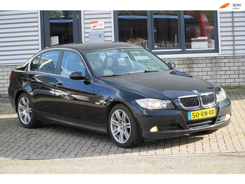 BMW 3-serie 320i TREKHAAK CRUISE