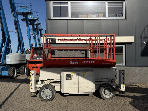 Genie GS 3369 RT Schaarhoogwerker / Scissor Lift / Arbeitsbuhne 12mtr werkhoogte 4x4