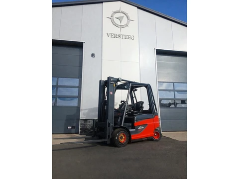 Linde E25 triplex met sideshift