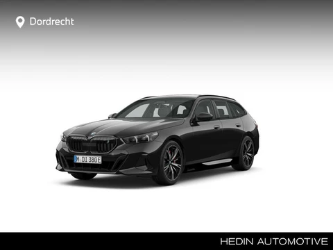 BMW i5 Touring eDrive40 Pure Edition 84 kWh | M Sport Pro | Trekhaak elektr. wegklapbaar | Panoramad