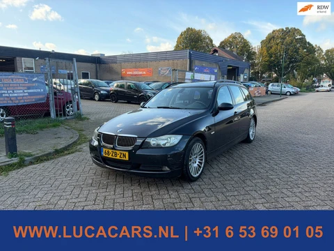 BMW 3-serie Touring 318i Business Line PANO 2X SLEUTEL+BOEKJES!