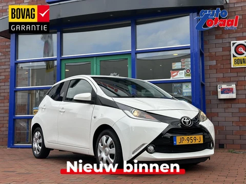 Toyota Aygo 1.0 VVT-i x-play | Airco | camera |