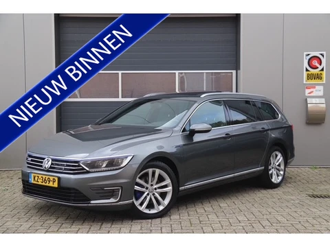 Volkswagen Passat Variant 1.4 TSI GTE Connected Series Plus, Carplay, Camera, Navi, Pano, Trekhaak S