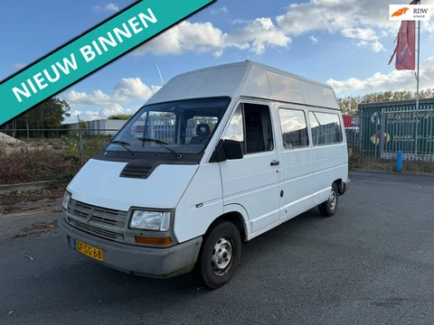Renault TRAFIC T468-A LEUKE CAMPERBUS OP BENZINE