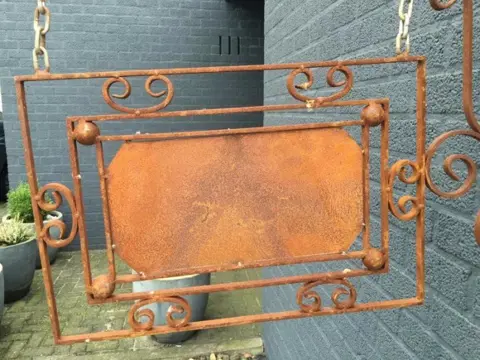 Naambord, uithang bord , geveluithangbord