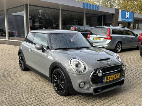 MINI Cooper S 2.0 192pk Aut Leder Wired (bj 2017)