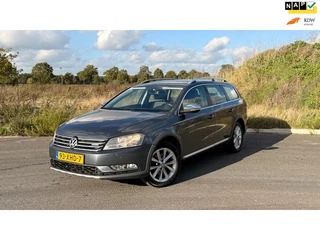 Volkswagen Passat Alltrack 1.8 TSI | Origineel NL NAP | Alcantara | PDC V+A | LM-Velgen