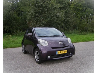 Toyota IQ 1.0 VVTi Aspiration . Airco . Elec ramen en spiegels . enz