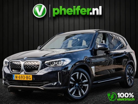 BMW iX3 Executive 80 kWh SOH 98% Trekhaak/ Panoramadak/ Carplay/ Camera/ Leer/ Stoelverwarming