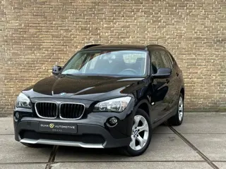 BMW X1 sDrive 1.8 | PDC | STOELVERW | TREKHAAK | SUV |