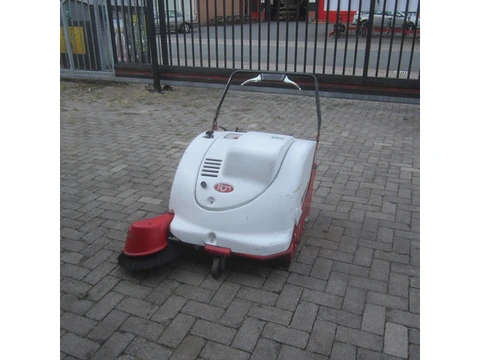 RCM Brava, veegmachine elek., veegbreedte 95 cm. (bj 2019)