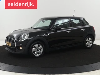 MINI 5-Deurs 1.5 One First | Cruise control | Navigatie | Carplay | Airco