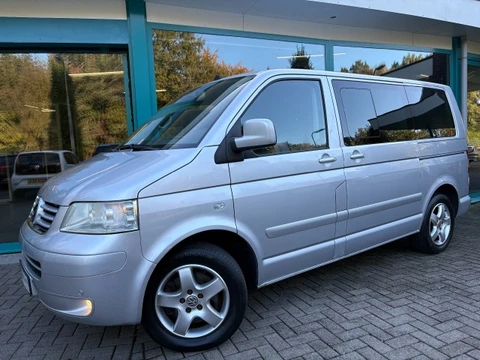 VOLKSWAGEN TRANSPORTER MULTIVAN HIGHLINE 2.5 TDI 174pk 6Pers, Climate, Leder, Schuifdak 