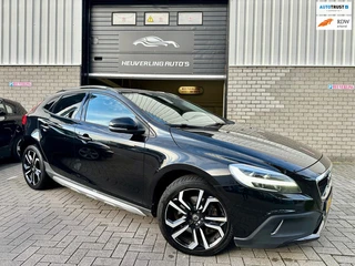 Volvo V40 Cross Country 2.0 T3 Summum | Navi | Leder | PDC | Clima