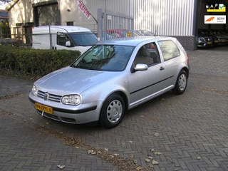 Volkswagen Golf 1.4-16V Trendline 203 d km nap APK