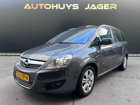 Opel Zafira 1.8 Cosmo -7p Pano Trekhaak Airco Parkeersensoren Distributieriem vervangen