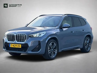 BMW IX1 XDrive30 M-Sport 99,98% SoH (NL-auto, 1e Eig, Dealer OnderH, Camera, SfeerV, Navi, Leder, Cl