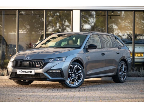 Škoda Octavia Combi 1.4 TSI RS iV PHEV 245pk | Trekhaak | HUD | Massage | 19" | Leder | ACC | Camera