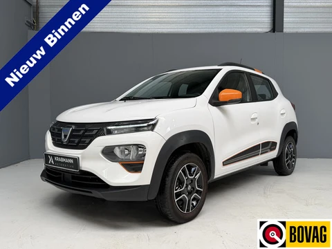 Dacia Spring Comfort Plus (Orange Pack) 27 kWh SOH 93% |GARANTIE|Camera|Leder|DAB