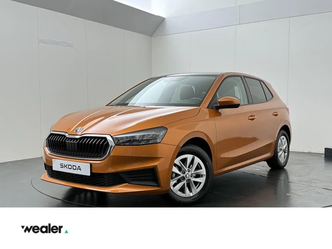 Škoda Fabia 1.0 TSI Ambition | 95 PK | Cruise control | Panoramadak | LED koplampen | Parkeersensore