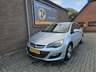 Opel Astra Sports Tourer 1.4 Cosmo (bj 2012)