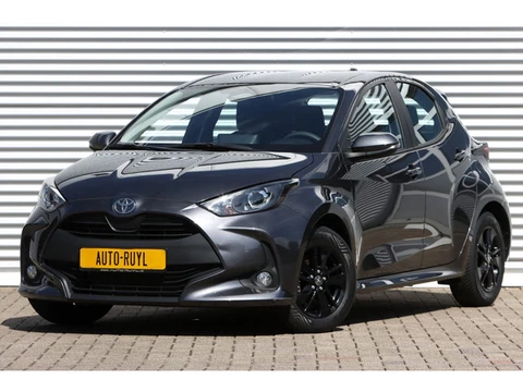 Toyota Yaris 1.5 Hybrid 115 Active Face-Lift (bj 2025)