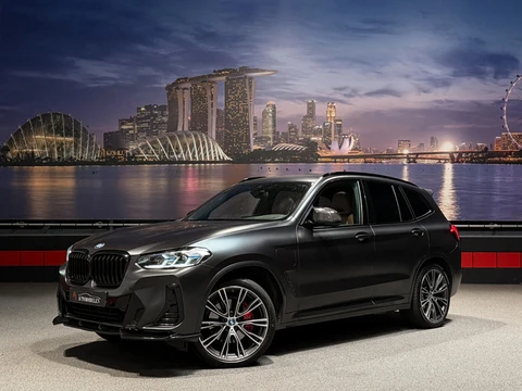 BMW X3 xDrive30e High Executive Matte|Laser|M-Kuipstoelen|Panorama|M-Pakket|Carbon