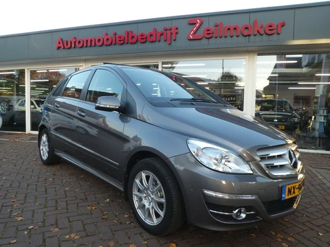 Mercedes-Benz B-Klasse 200 Automaat, Ambition, Clima, Schuifdak, Trekhaak, LM Velgen