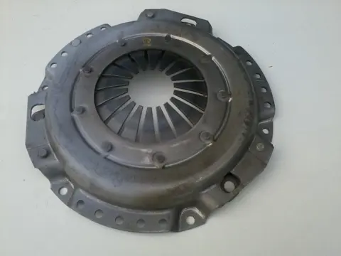 Koppelingsdrukplaat Opel Ascona 1600 Diesel. 90157256