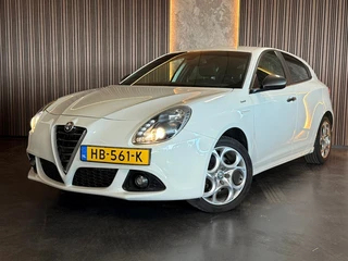 Alfa Romeo Giulietta 1.4 T Sprint Automaat F1 Xenon Cruise Clima PDC