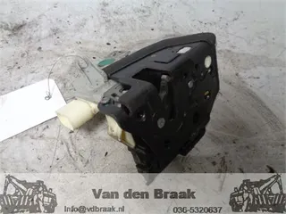Volkswagen Passat 2005-2010 Deurslot rechts voor