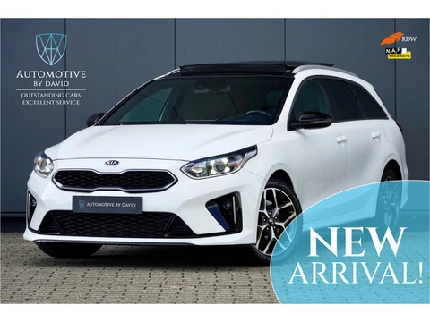 Kia Ceed Sportswagon 1.5 T-GDI 160 pk GT-LINE AUTOMAAT / PANORAMADAK / LANE ASSIST / APPLE CARPLAY /