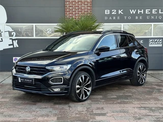 Volkswagen T-Roc 1.5 TSI R-Line | 3x R-line | Panodak | Trekhaak | LED | ACC | Virtual | Carplay | S