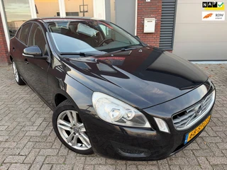 Volvo S60 2.0 T5 Kinetic / AUT / Navi / PDC / Clima / LM
