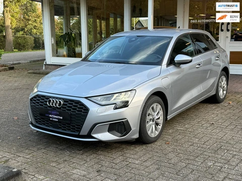 Audi A3 Sportback 40 TFSI e Edition Keyless/stoelv/dcc