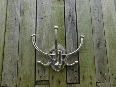 Kapstok , verstelbaal , wandkapstok