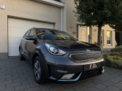 Kia Niro 1.6 GDi PHEV DynamicLine Navi Leder Carplay Camera Keyless ACC Trekhaak Pdc Plug-in Hybride